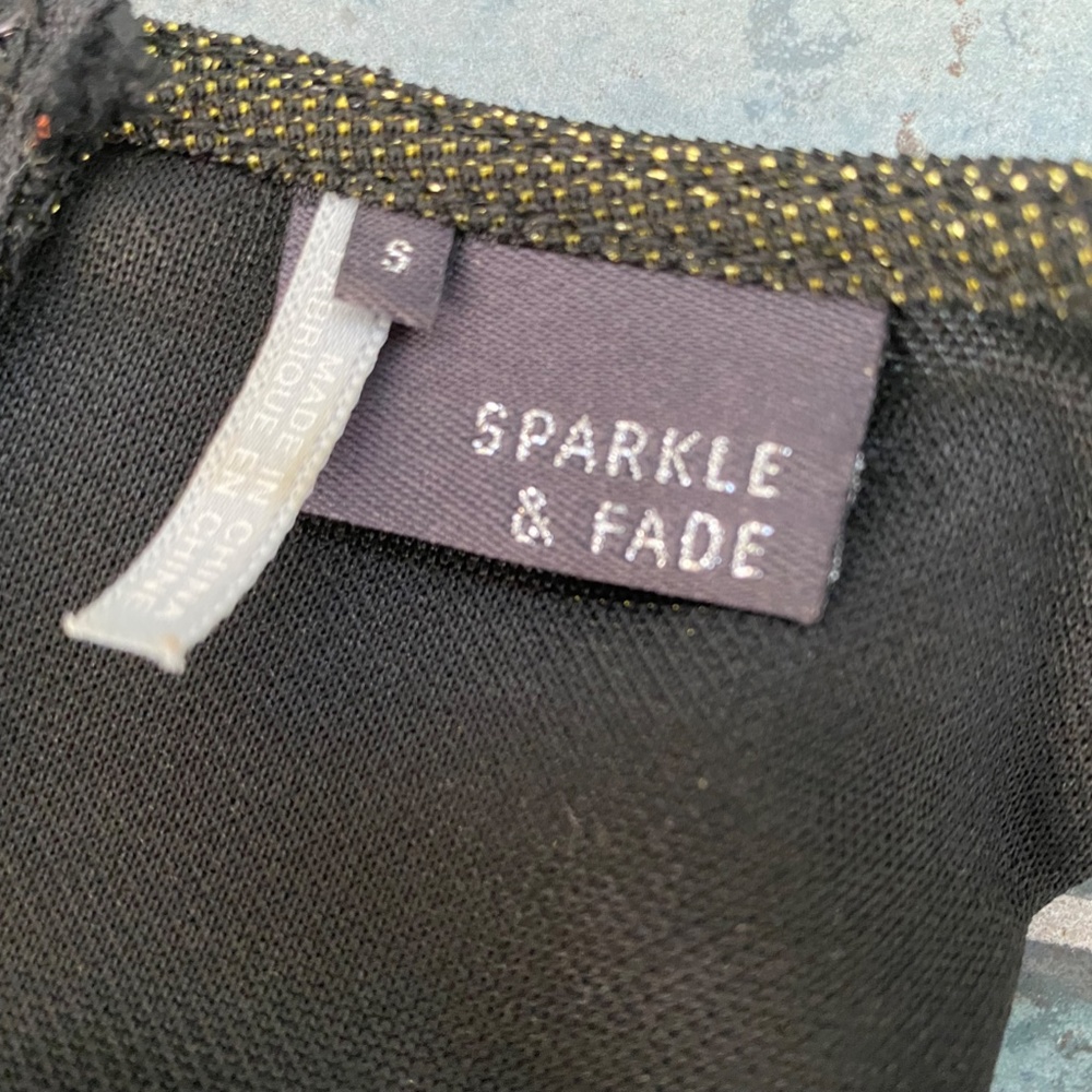 Sparkle & Fade Dress - Picture 5 of 7